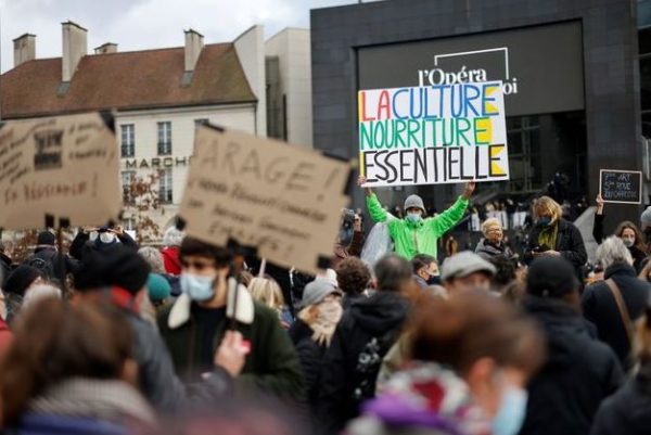 Soutien aux acteurs culturels, soutien à l’appel des non-essentiels !